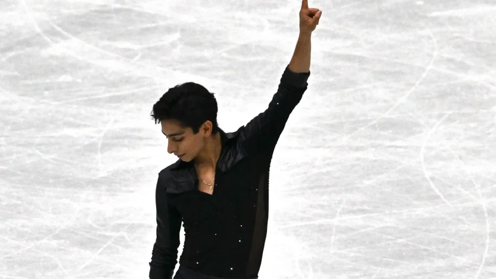 Donovan Carrillo: Un Héroe Mexicano en el Patinaje Artístico hacia Milano-Cortina 2026