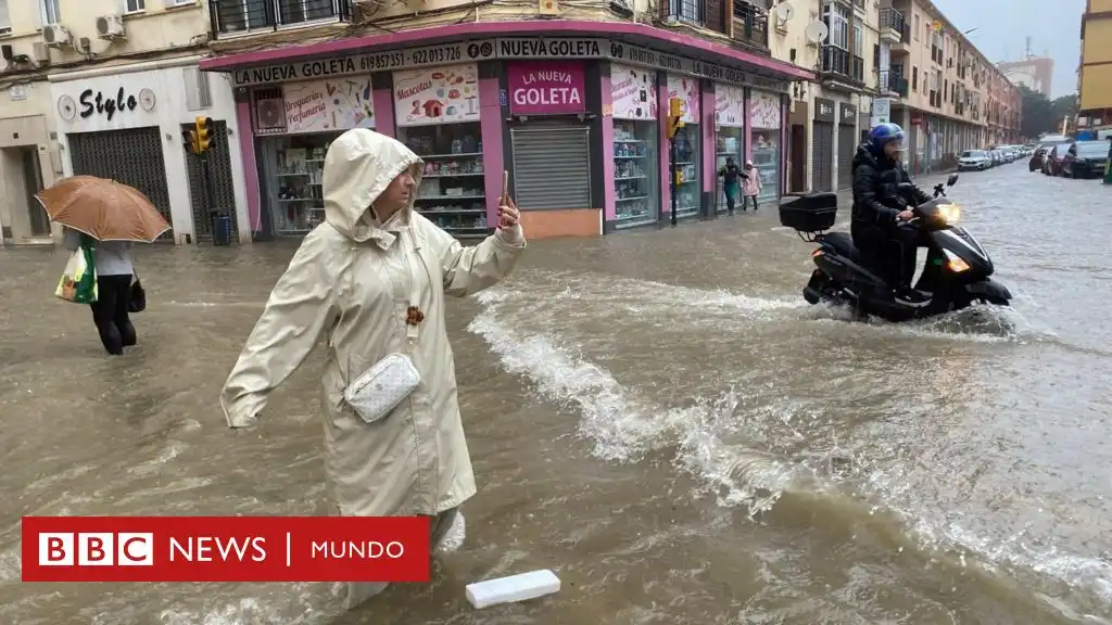 Intensas Lluvias en España: Alerta Roja y Consecuencias Inmediatas