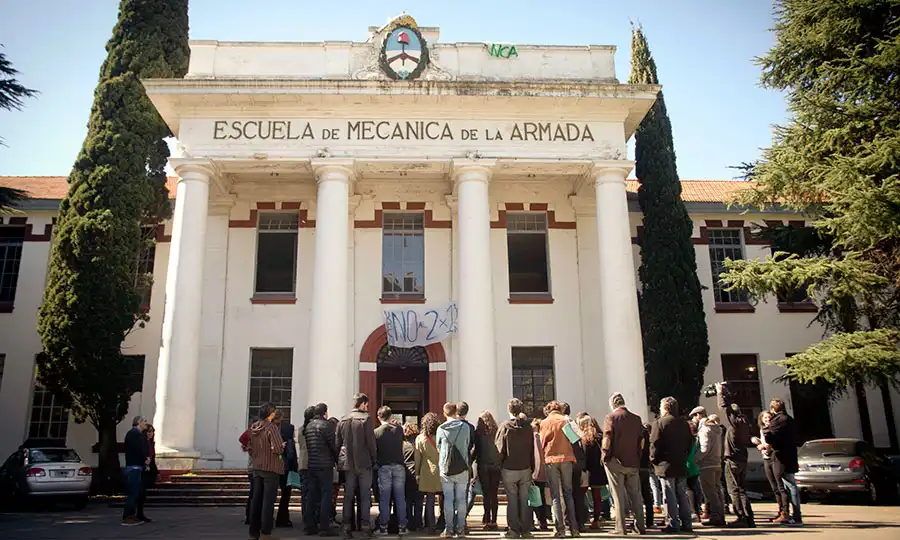 Inauguración de un Espacio Clandestino en Buenos Aires Genera Controversia