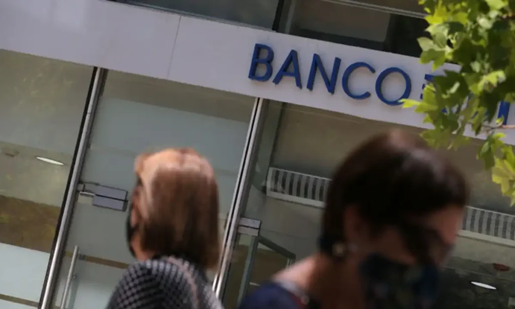Restablecimiento del Feriado Bancario: Un Paso Hacia la Tradición