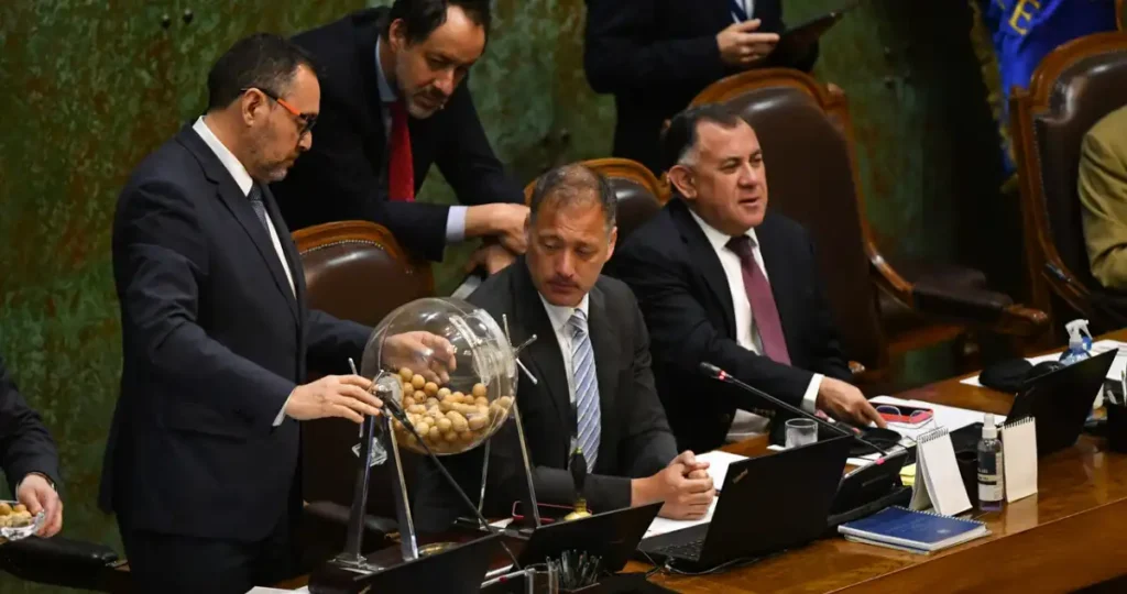 Controversia en la Corte: La Acusación Constitucional contra Antonio Ulloa