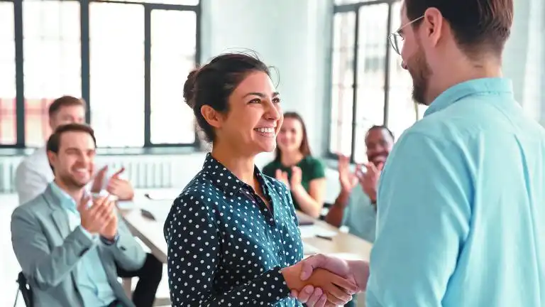 Celebrando una Década de Avances en la Equidad de Género Empresarial