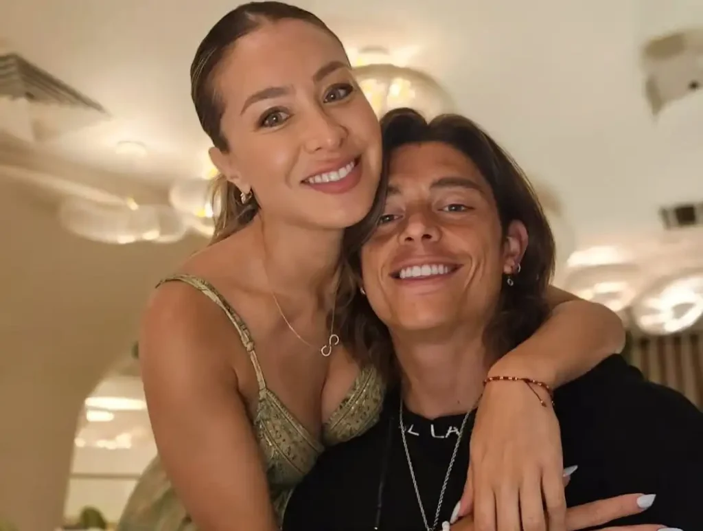 La Dulce Llegada de Gio: Sabrina Sosa y Joaquín Montecinos Celebran la Vida