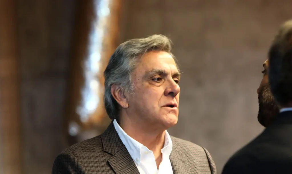 El Regreso de Pablo Longueira: Un Nuevo Capítulo en la Política Chilena