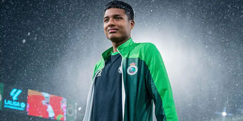 El Ascenso de Jeremy Arévalo: Una Promesa del Fútbol Español y Ecuatoriano