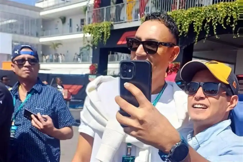 Keylor Navas Disfruta del Gran Premio de Fórmula Uno en la Ciudad de México
