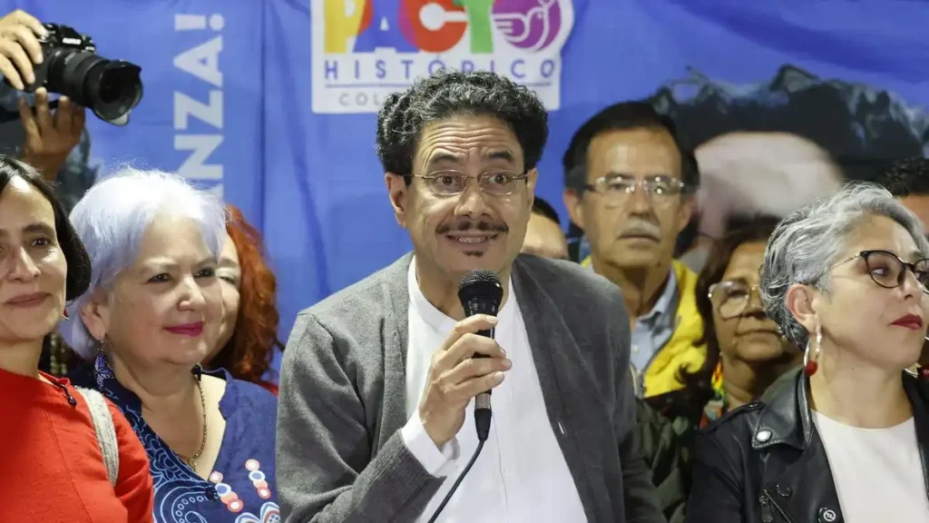 Iván Cepeda: El Nuevo Rostro de la Izquierda Colombiana para las Elecciones de 2026