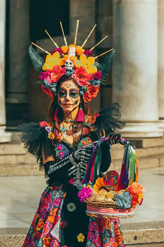 Moda y Tradición: Celebrando el Día de Muertos con Estilo
