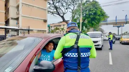 Interrupciones en los Servicios de Tránsito en Guayaquil por Fallas Técnicas
