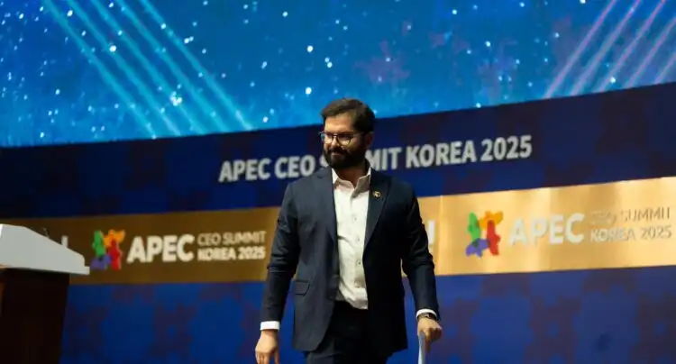Boric Defiende el Multilateralismo en APEC: Un Llamado a la Cooperación Global