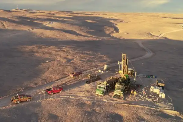 Avances en el Proyecto Minero Cachorro: Implicaciones para Antofagasta