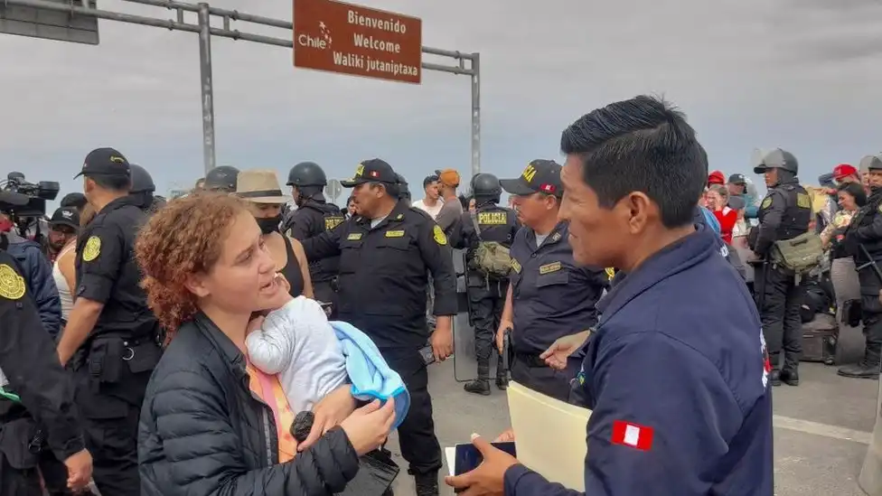 Desesperación en la Frontera: Testimonio de Venezolana Varada en Chile