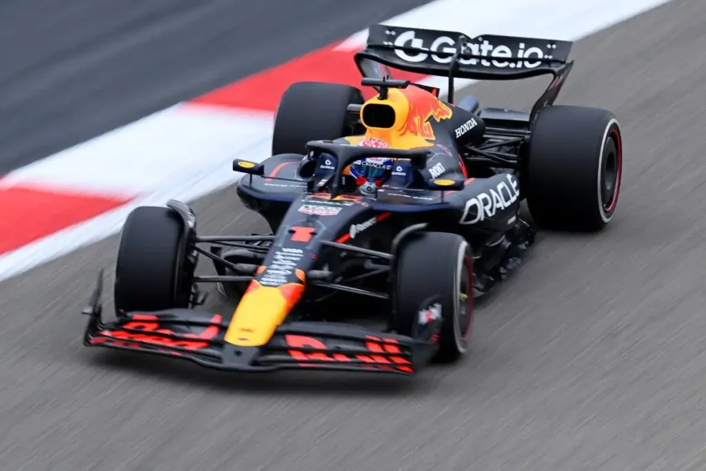 Desafíos y Oportunidades: La Temporada de F1 para McLaren y Red Bull