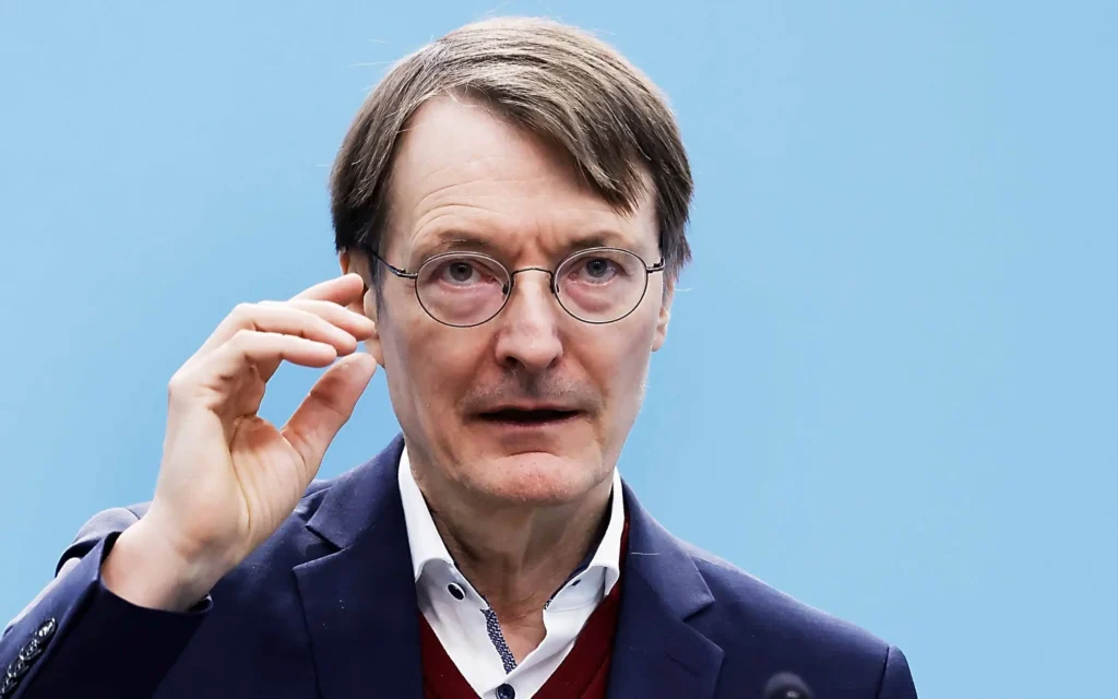 Conmemoraciones del 9 de noviembre: Innovación y Adopción