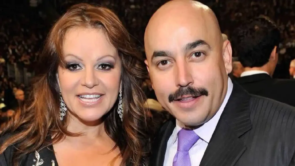 Lupillo Rivera y su búsqueda desesperada por Jenni: Revelaciones impactantes