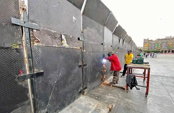 Medidas de Seguridad en Palacio Nacional ante Protestas en la Ciudad de México