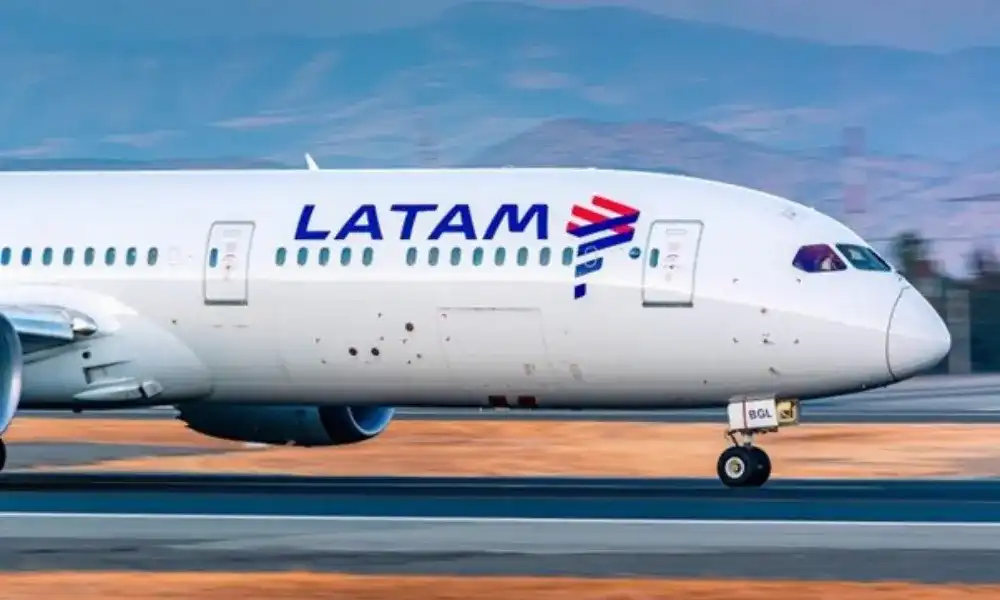Latam Airlines Reporta Incremento en Ganancias y Proyecciones Optimistas para 2025