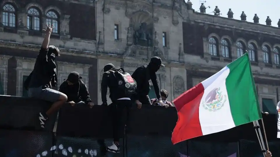 Reacciones a la Violencia en la Marcha de la Generación Z: Un Llamado a la Paz