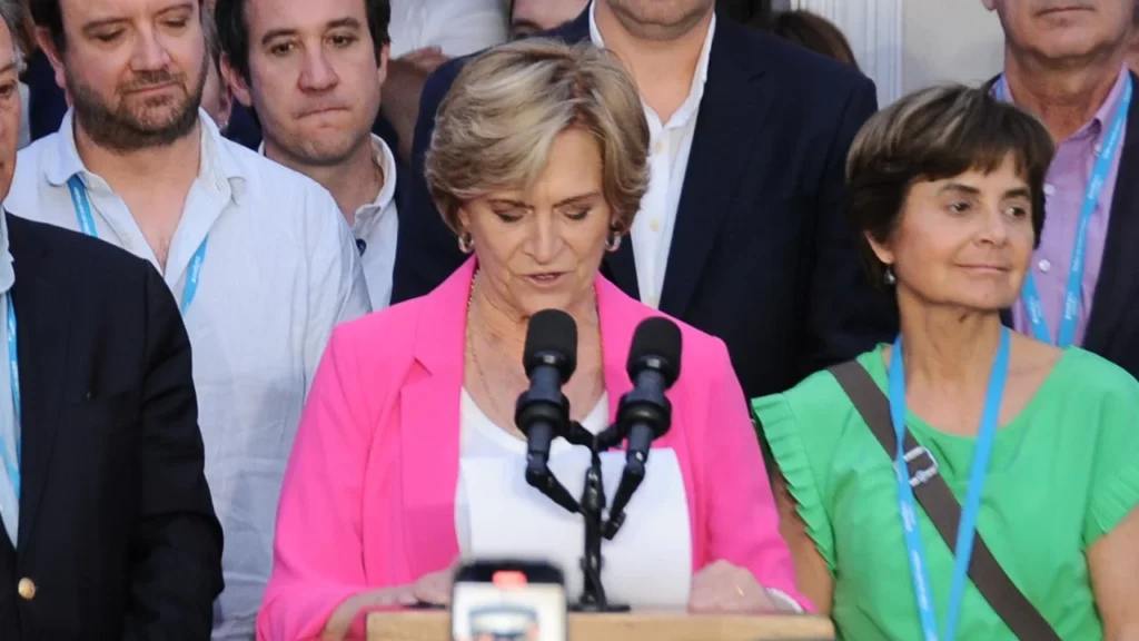 Análisis de la Campaña de Evelyn Matthei: Desafíos y Oportunidades Perdidas
