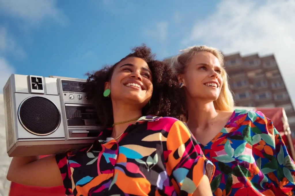 La Nostalgia por el Pasado: Un Estudio Global sobre la Felicidad y la Seguridad