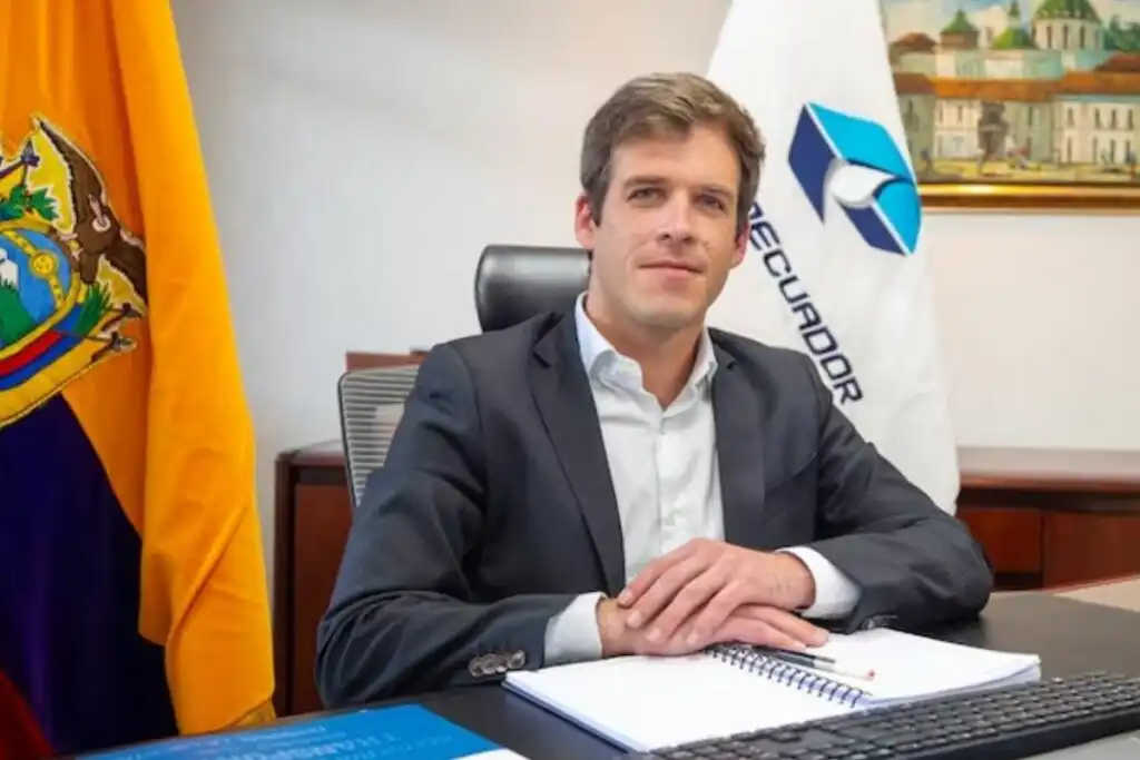 Crisis en la Gerencia de Petroecuador: Renuncia de Leonard Bruns