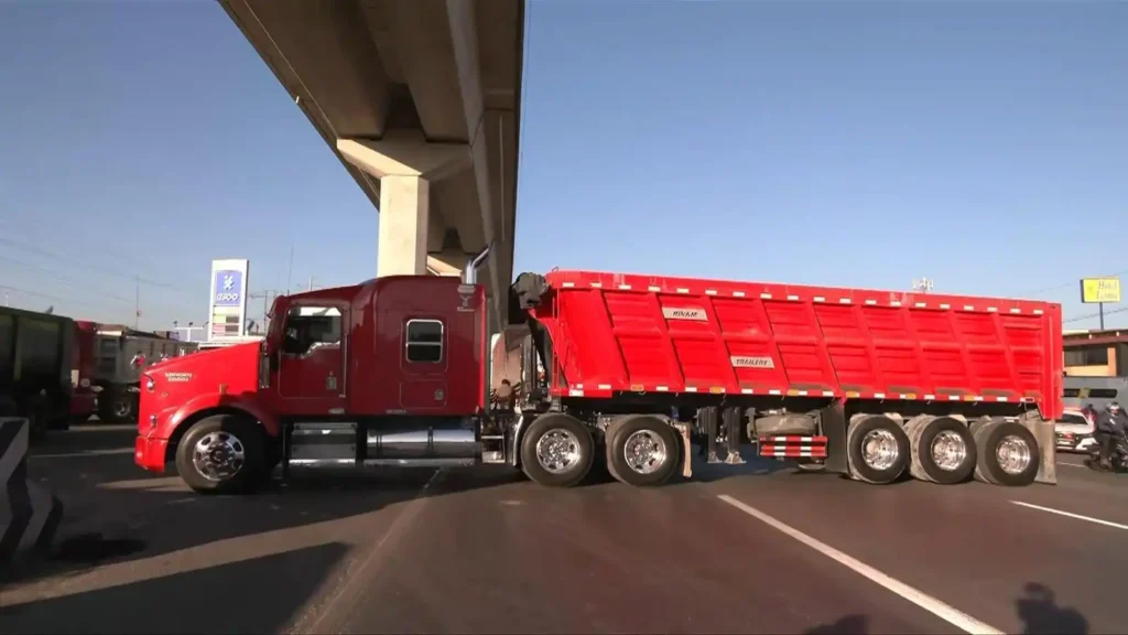 Cierre de Vías en México: La Crisis del Transporte en 2025