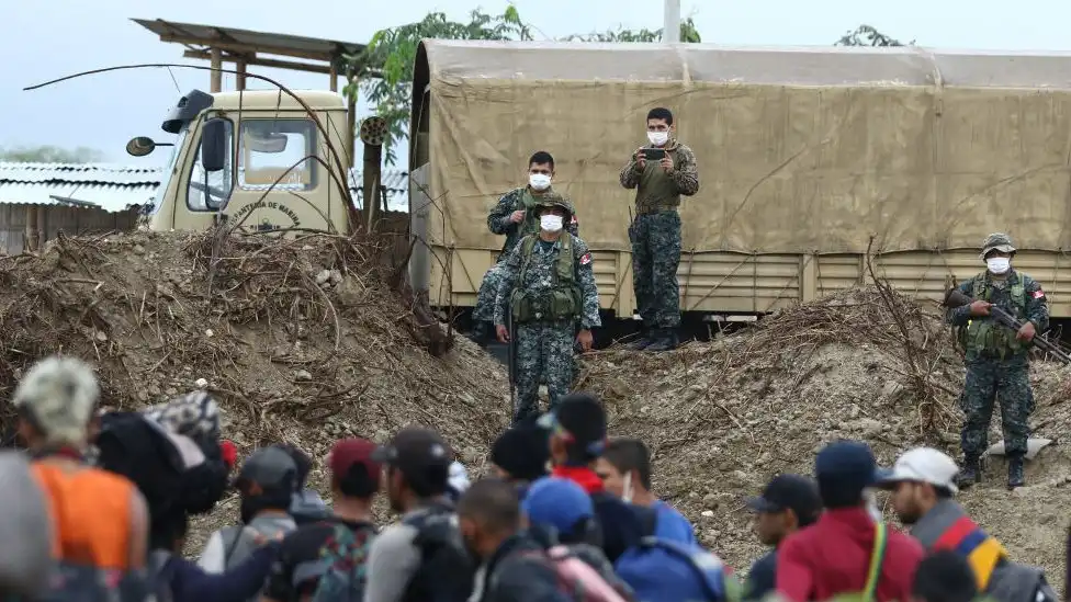 Tensiones en la Frontera: La Militarización Peruana y sus Implicaciones