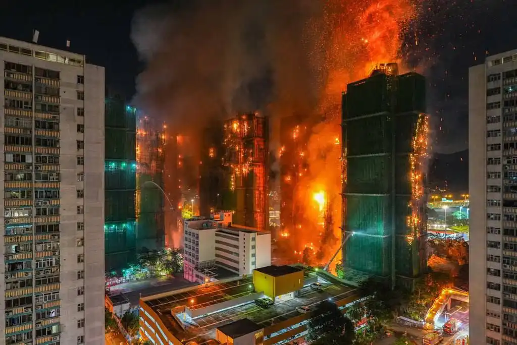 Tragedia en Hong Kong: Un Incendio Devastador Cobra Vidas