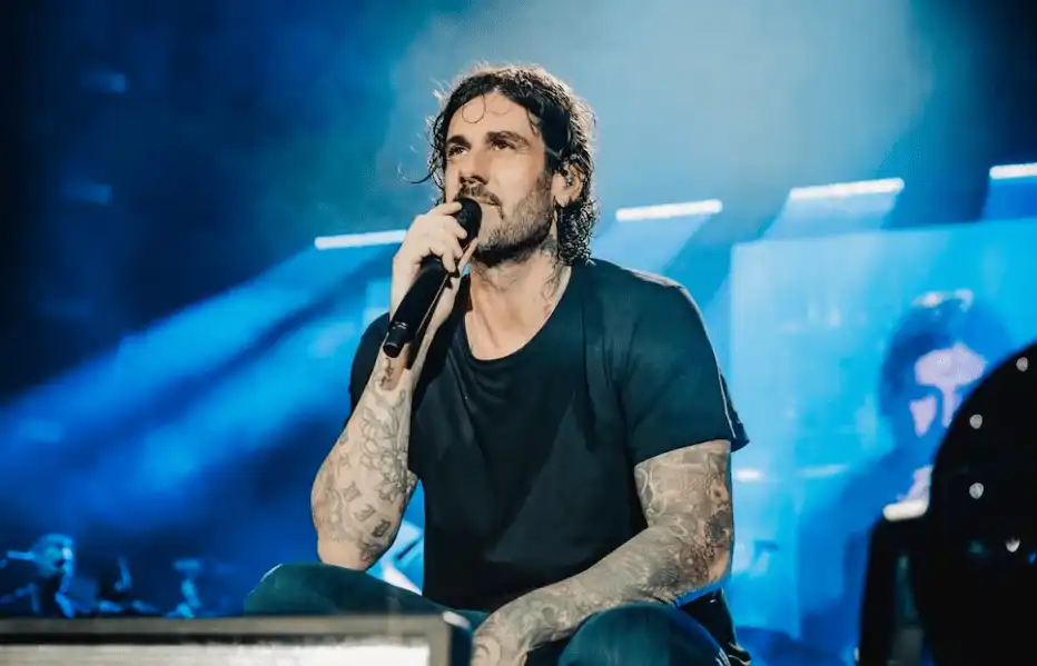 Melendi pospone su concierto en Ecuador: lo que necesitas saber