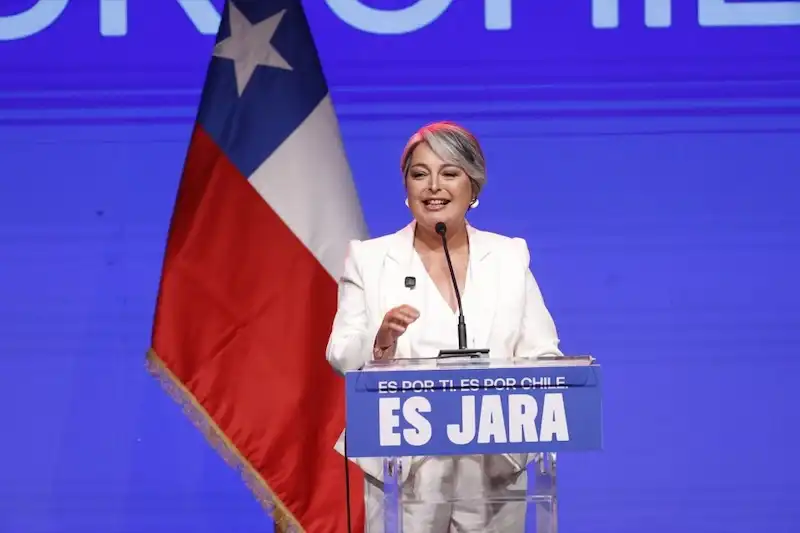 Jeannette Jara y su Enfoque en la Segunda Vuelta: Desafíos y Estrategias
