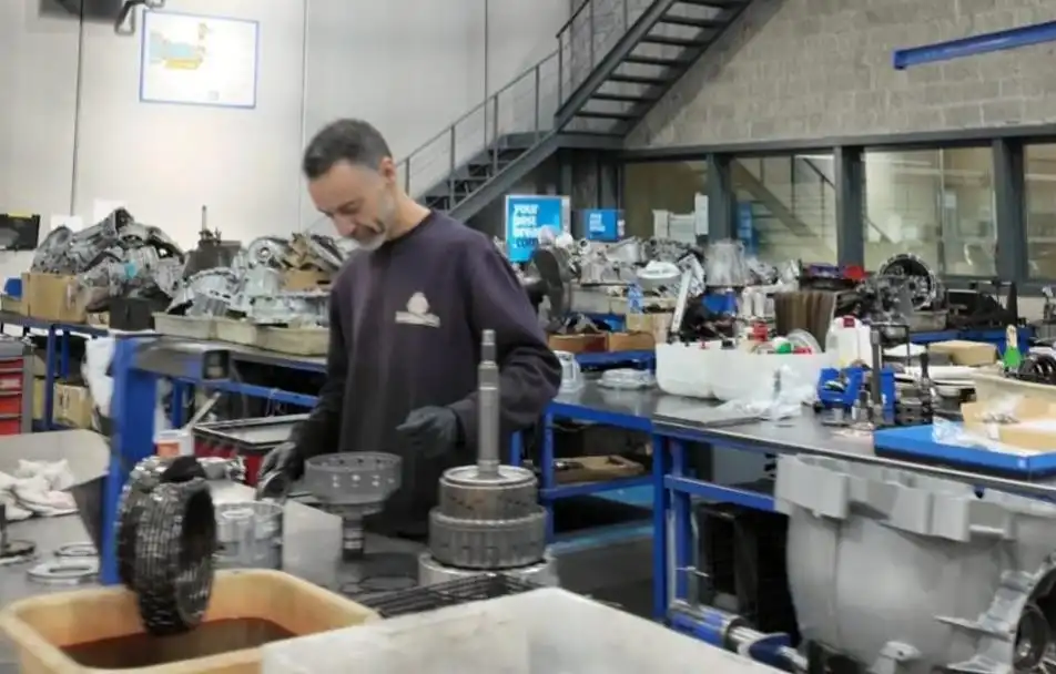 La Búsqueda de Mecánicos Peruanos: Oportunidades Laborales en España