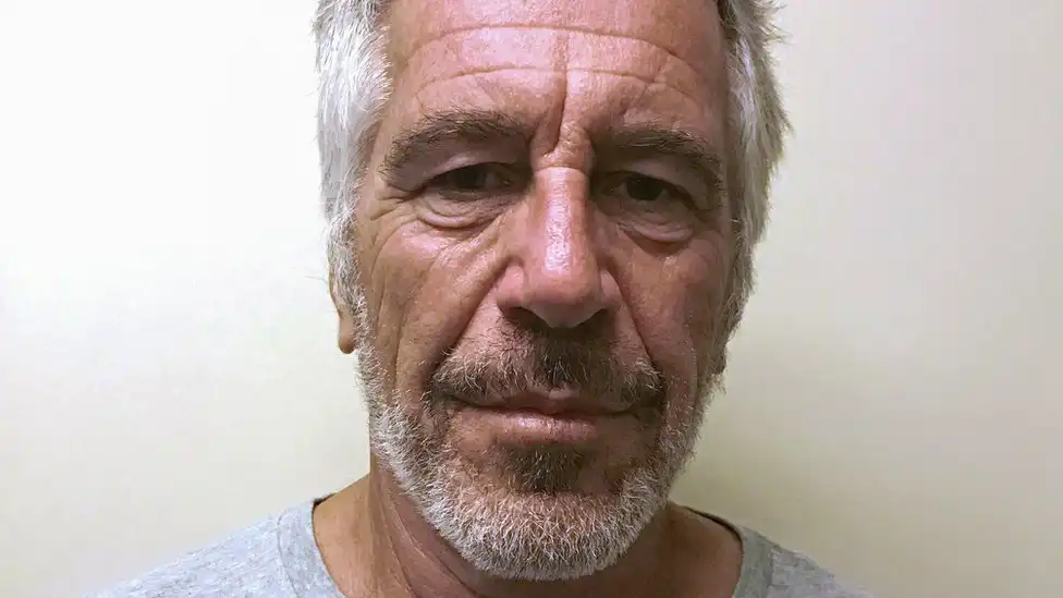 El Ascenso y Caída de Jeffrey Epstein: Un Estudio de su Fortuna y Conexiones