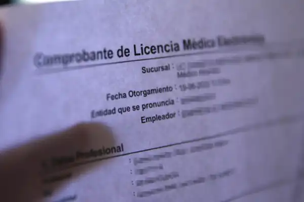 Escándalo de Licencias Médicas: Detenciones y Consecuencias en el Sector Público