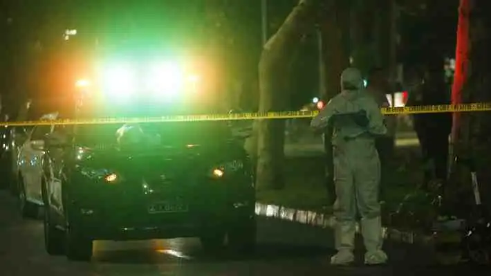 Hallazgo Macabro en Peñalolén: Cuerpo de Hombre Encontrado con Heridas de Bala
