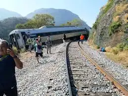 Incidente en el Corredor Interoceánico: Descarrilamiento del Tren Transístmico en Oaxaca