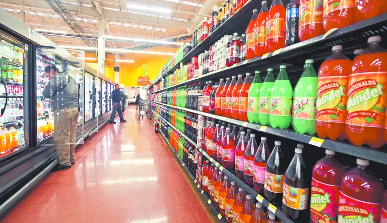 Aumento de Impuestos a Bebidas Azucaradas y Sueros: Lo Que Debes Saber
