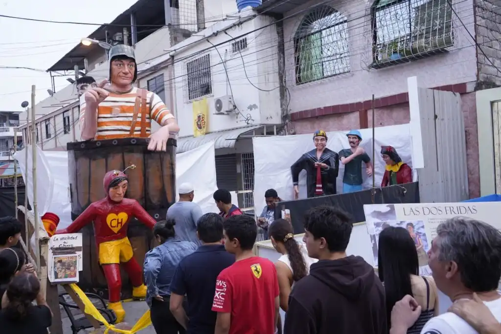 Regulaciones sobre la Quema de Monigotes en Guayaquil: Lo que Debes Saber