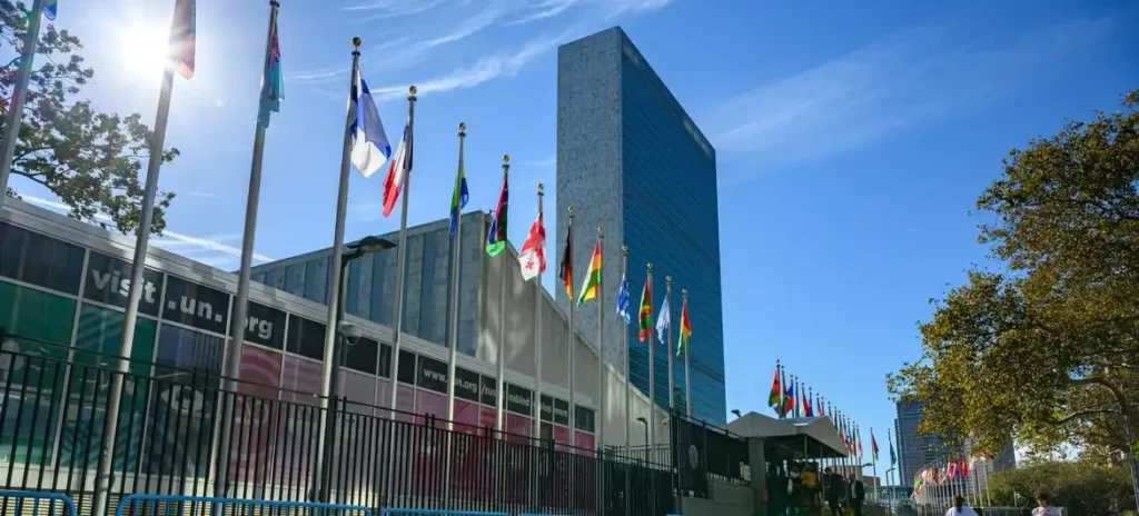 Recortes y Desafíos en el Presupuesto de la ONU para 2026