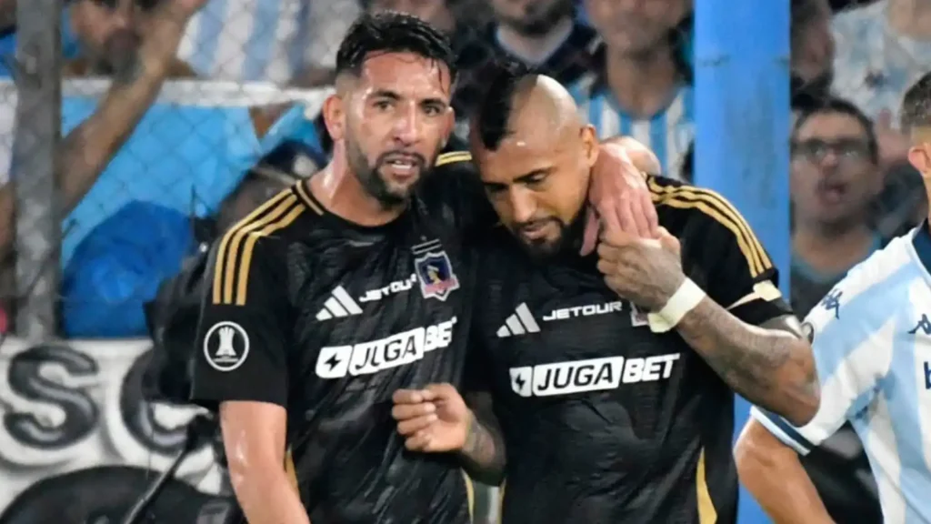 Arturo Vidal y la Salida de Mauricio Isla: Reflexiones sobre el Respeto a los Jugadores