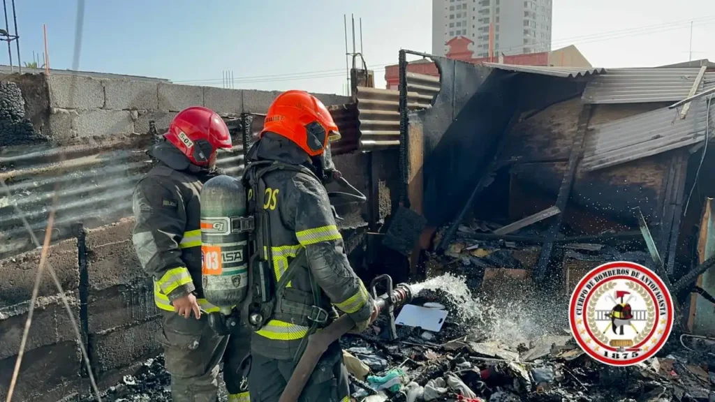Incendio Controlado en Antofagasta: Detalles de la Emergencia