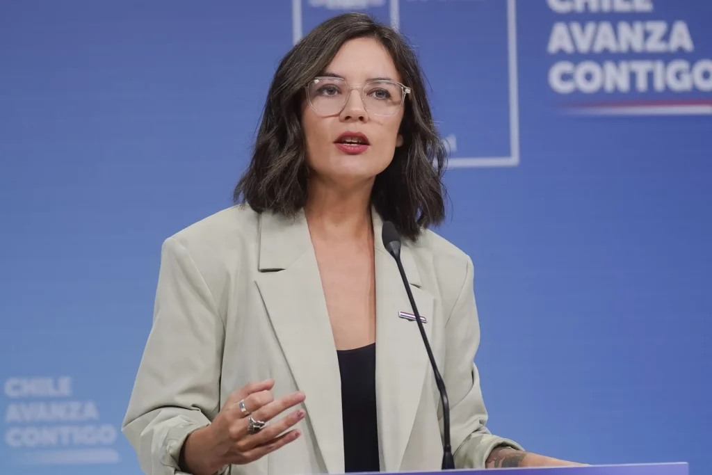 Controversia en torno a las declaraciones de Camila Vallejo sobre la intervención en Venezuela