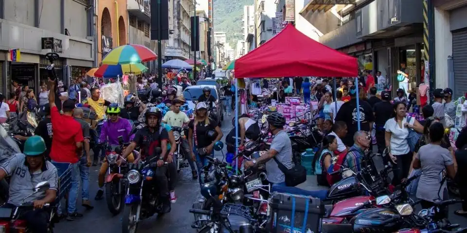 Desafíos y Oportunidades en la Reconstrucción Económica de Venezuela