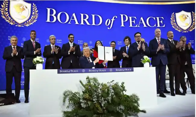 Trump y su Consejo de Paz: Un enfoque controvertido en Davos