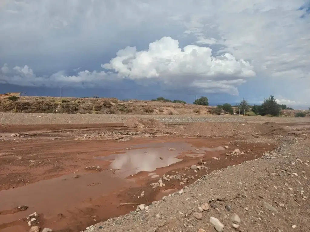 Alerta Amarilla en Antofagasta: Riesgos por Lluvias y Aluviones