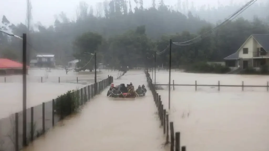Desarrollo de Eventos Recientes en Chile: De Tormentas a Casos Judiciales