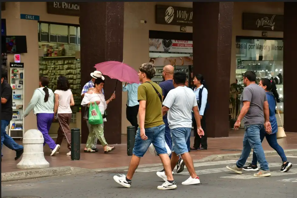 Guayaquil: Crecimiento Poblacional y Desafíos Urbanos en 2026