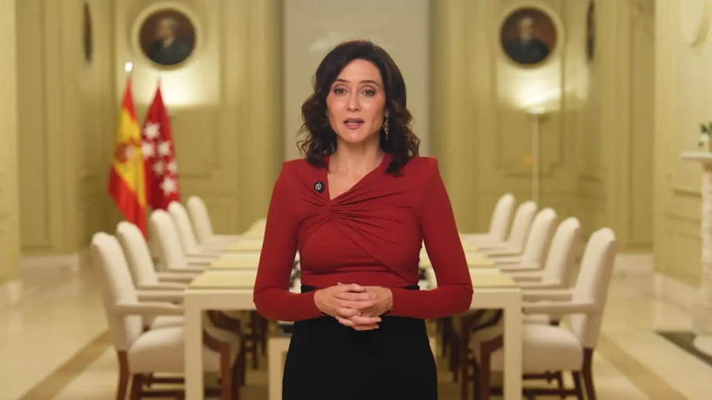 La Presidenta de Madrid y su Controversial Comparación de México con Dictaduras