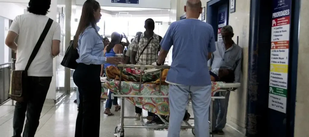 Crisis en el Ministerio de Salud: La Llamada de Atención de la Comisión Anticorrupción