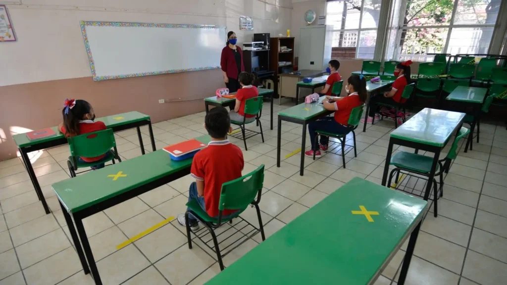 ¿Hay clases el 21 de abril de 2026 en México? Calendario SEP y suspensión por Día de la Educadora